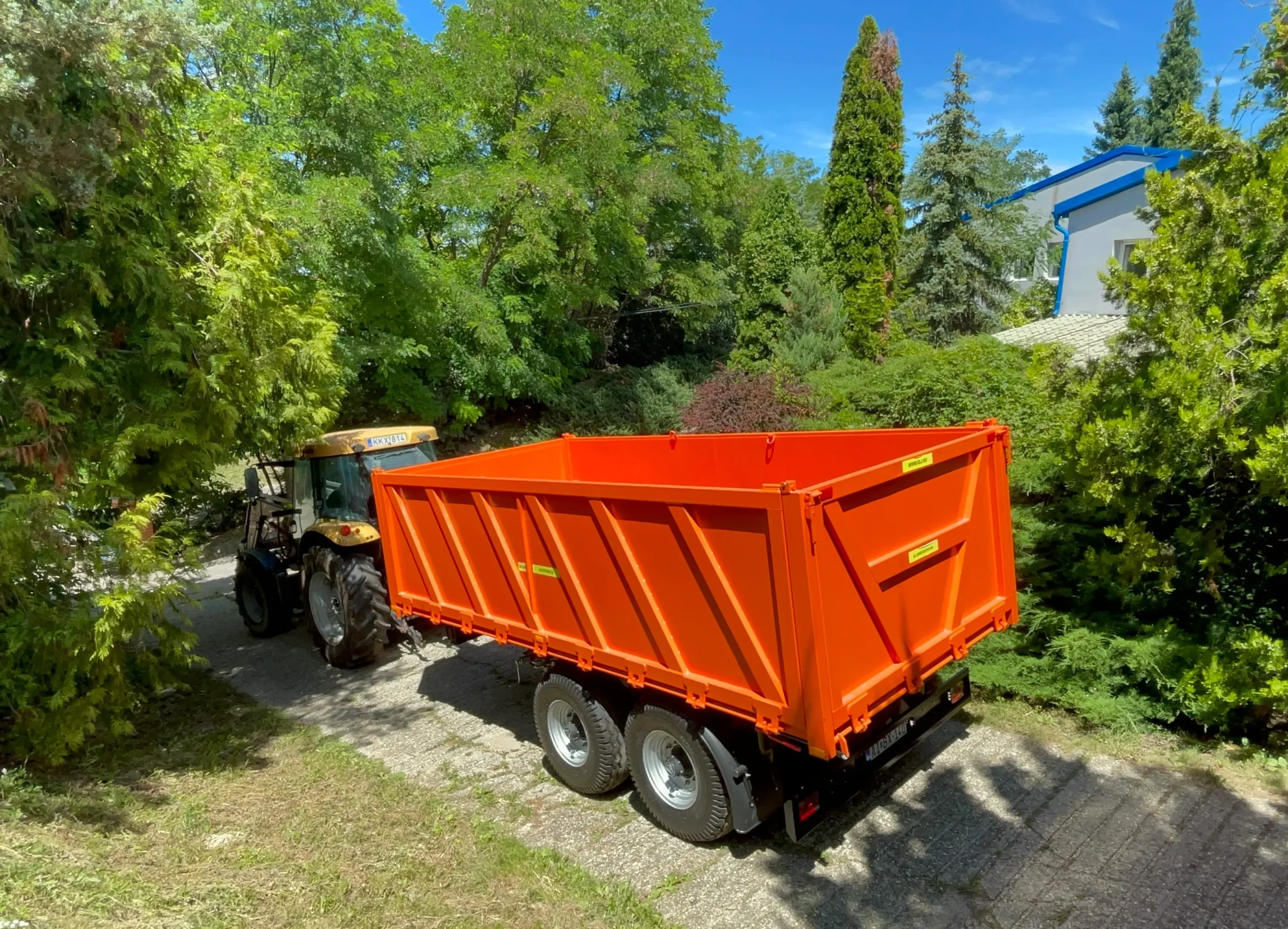 IGJ_Erősített oldalú billenő felépítmény